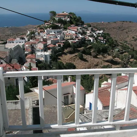 3-level Doll House In Kea Ioulida/chora, Cyclades